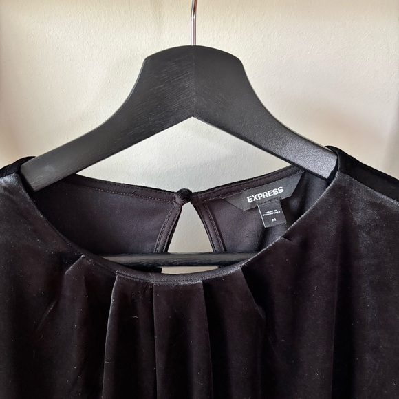 Express Velvet Thong Bodysuit Black Sleeveless Shoulder Strong Top Size M - Picture 5 of 14